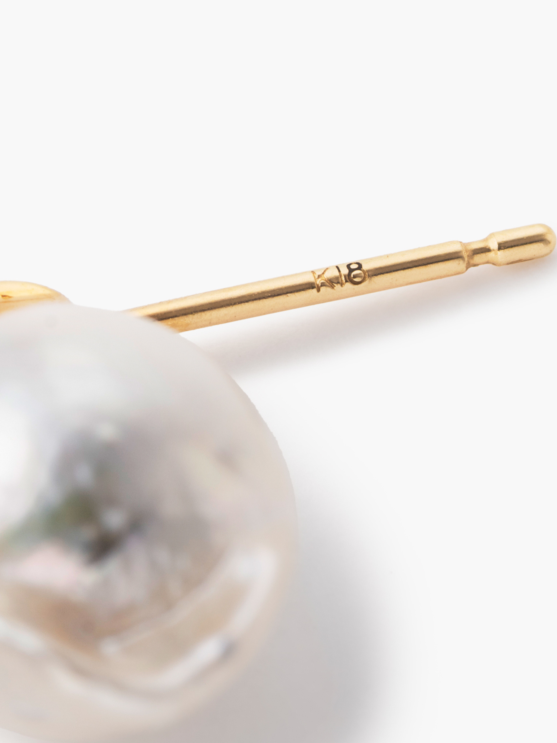 Akoya pearl point earrings / yellow (pair)の地金画像(アコヤ真珠とイエローラボグロウンダイヤモンドのイヤリング)