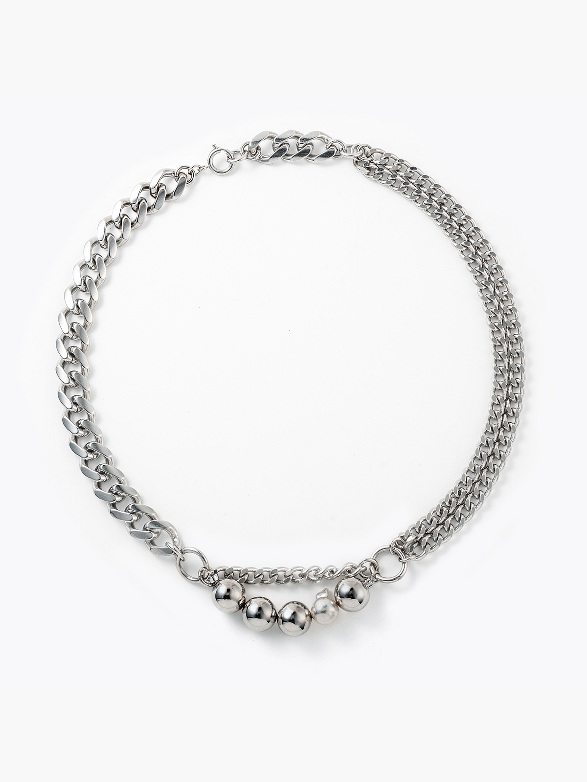 Reshine ball necklaceの全体画像(都市鉱山由来の真円とアコヤ真珠のネックレス)