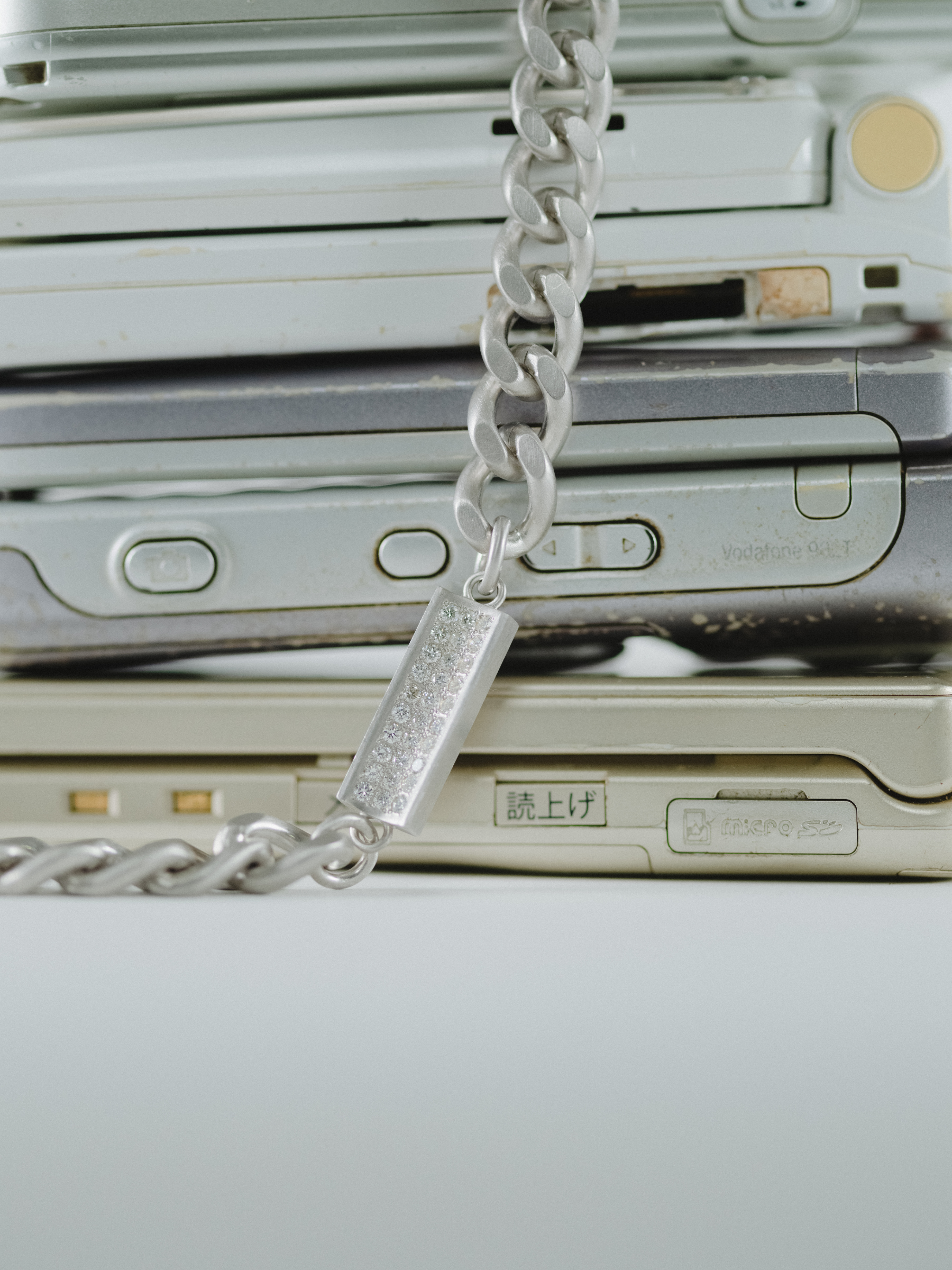Reshine scratch bracelet 30 labgrowndiamondsのビジュアル画像(ラボグロウンダイヤモンドと都市鉱山由来のSV925のブレスレット)