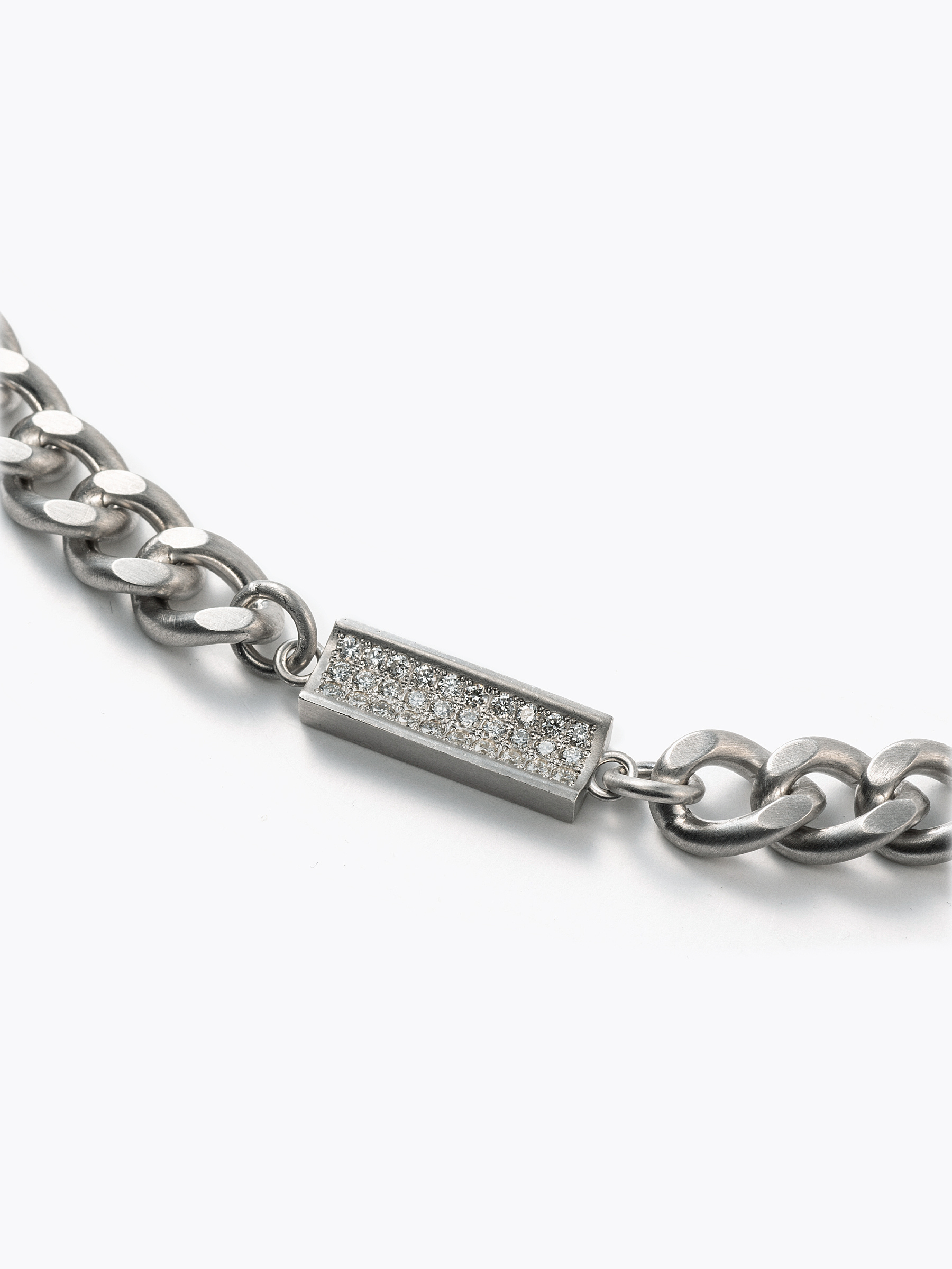 Reshine scratch necklace 30 labgrowndiamondsの拡大画像(ラボグロウンダイヤモンドと都市鉱山由来のSV925のネックレス)