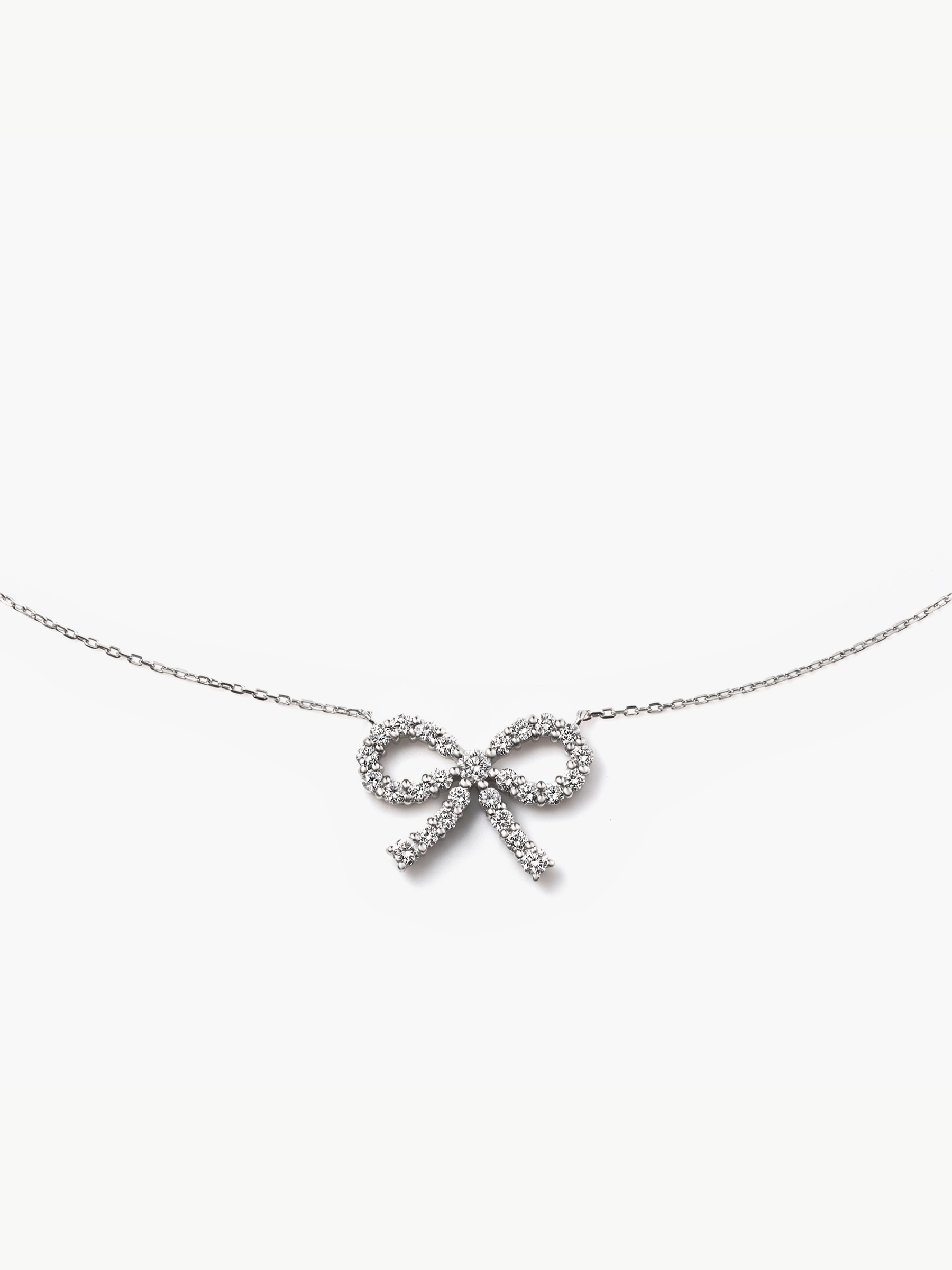 Ribbon necklace (Pt) 正面画像(ラボグロウンダイヤモンドのリボンネックレス)