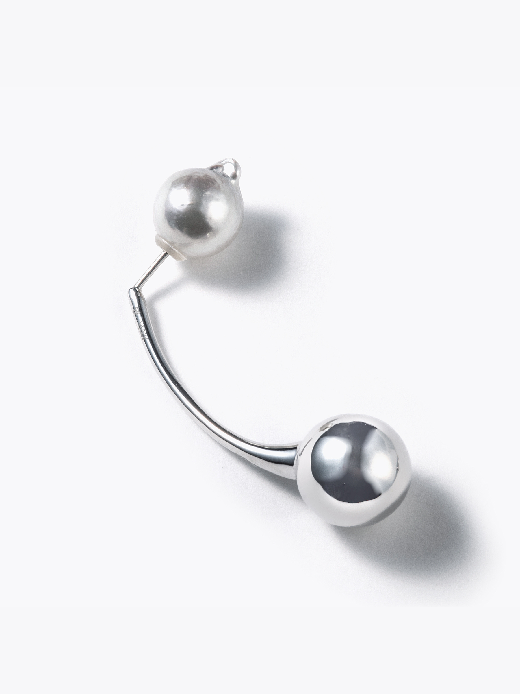Reshine ball long earrings with Akoya (pair)の画像(都市鉱山由来の真円とアコヤ真珠のイヤリング)