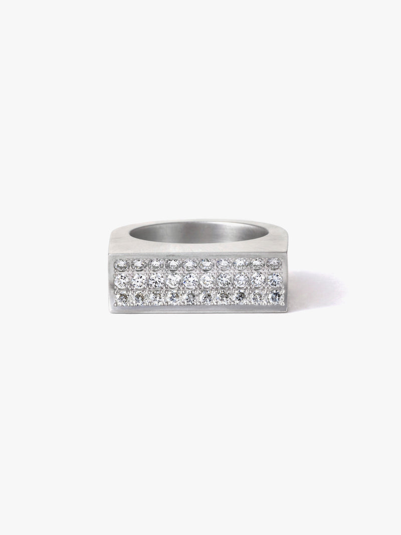 Reshine scratch ring 30 labgrowndiamondsの正面画像(ラボグロウンダイヤモンドと都市鉱山由来のSV925リング)