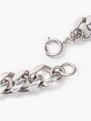 Reshine ball necklace with Akoyaの留め具画像（都市鉱山由来の真円のボールと、アコヤ真珠のネックレス）