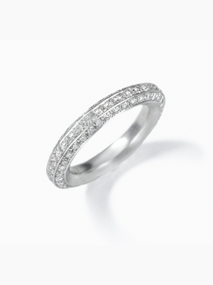 Rokka 3 Row Diamond Ring上向き画像（ラボグロウンダイヤモンド、都市鉱山由来のSV925のリング）