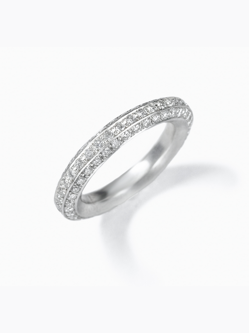 Rokka 3 Row Diamond Ring上向き画像（ラボグロウンダイヤモンド、都市鉱山由来のSV925のリング）