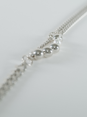 Reshine ball necklaceの拡大画像（都市鉱山由来の真円とアコヤ真珠のネックレス）