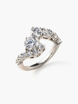 Fluid diamond ring 1ct上向き画像（ラボグロウンダイヤモンドのブライダルリング）