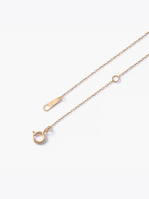 Petit Halo necklace with Emerald LabgrownDiamondの留め具画像（エメラルドカットのラボグロウンダイヤモンドのネックレス）