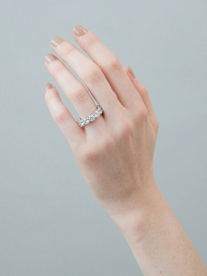 [Lumière] Half eternity ring 3ct Pt