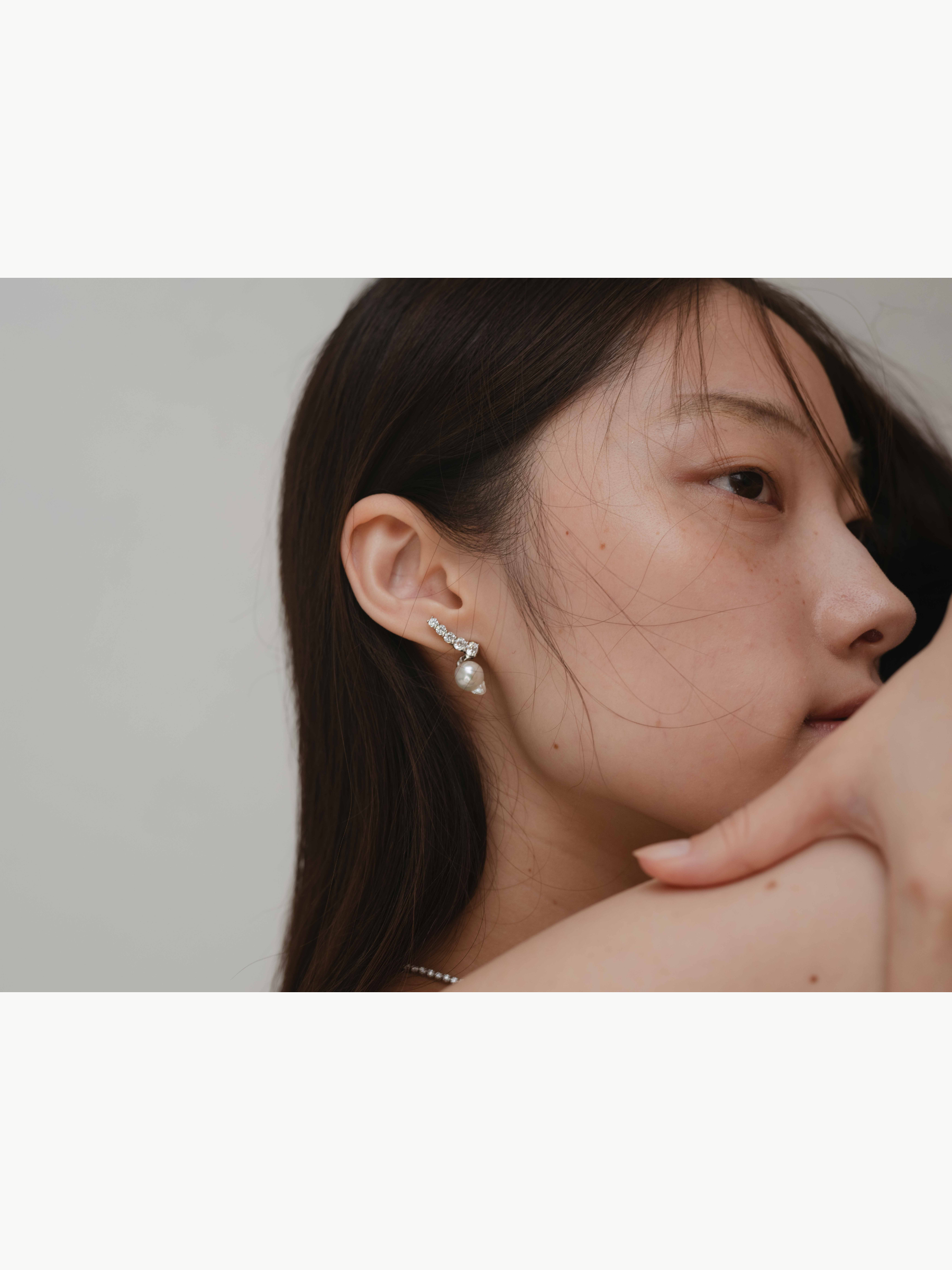 [Fluidity of Love] Fluid pearl earrings (pair)