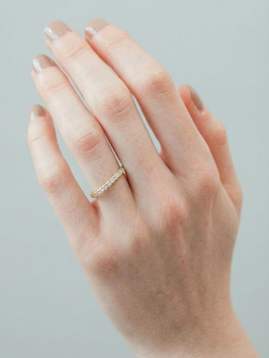 [Lumière] Half eternity ring 0.3ct 10K