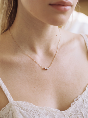 [Lumière] Fluid diamond necklace 0.13ct 18K
