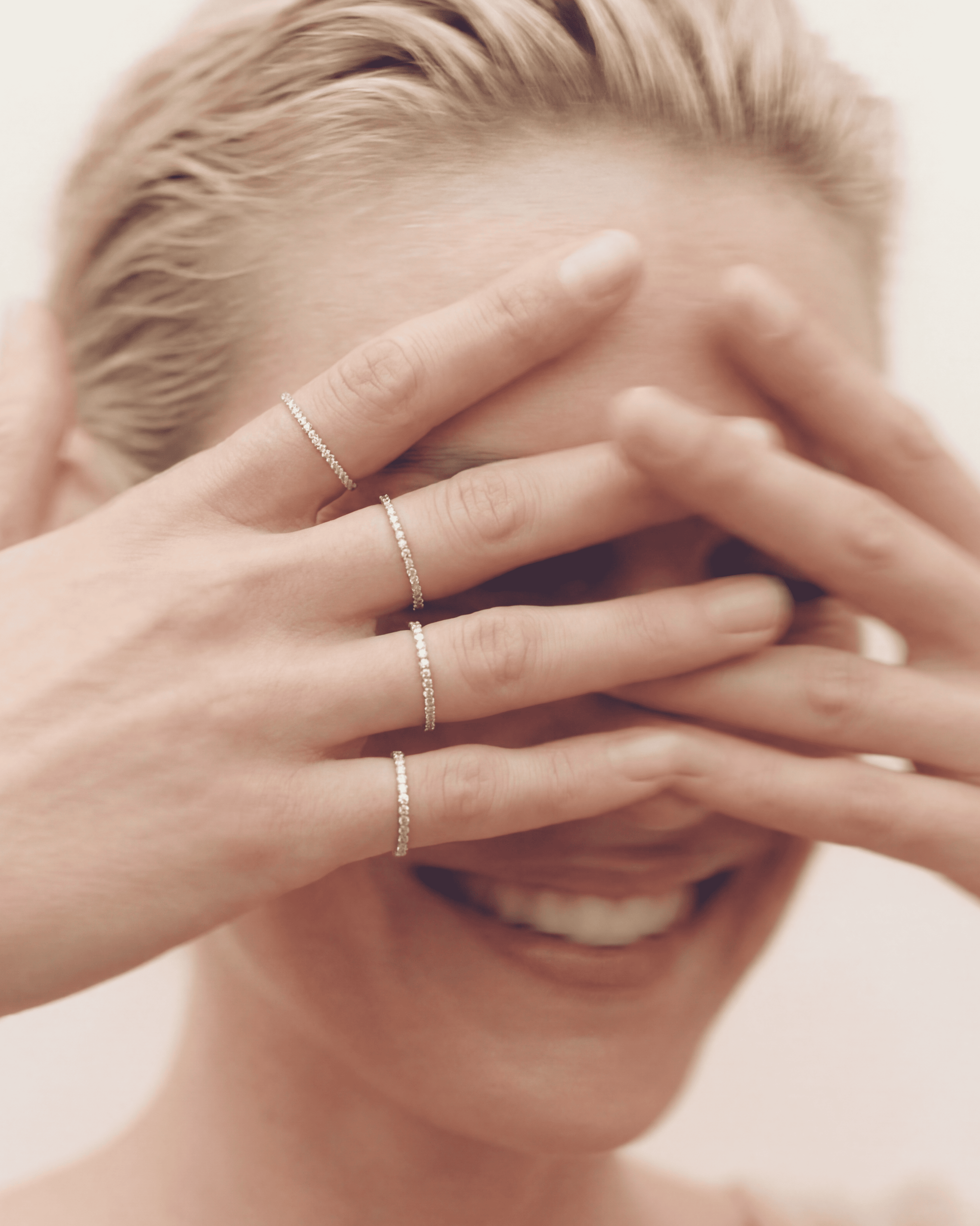 [Lumière] Half eternity ring 0.14ct 10K