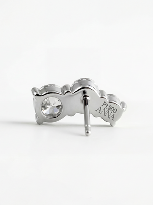 [Fluidity of Love]  Fluid diamond earrings (pair)