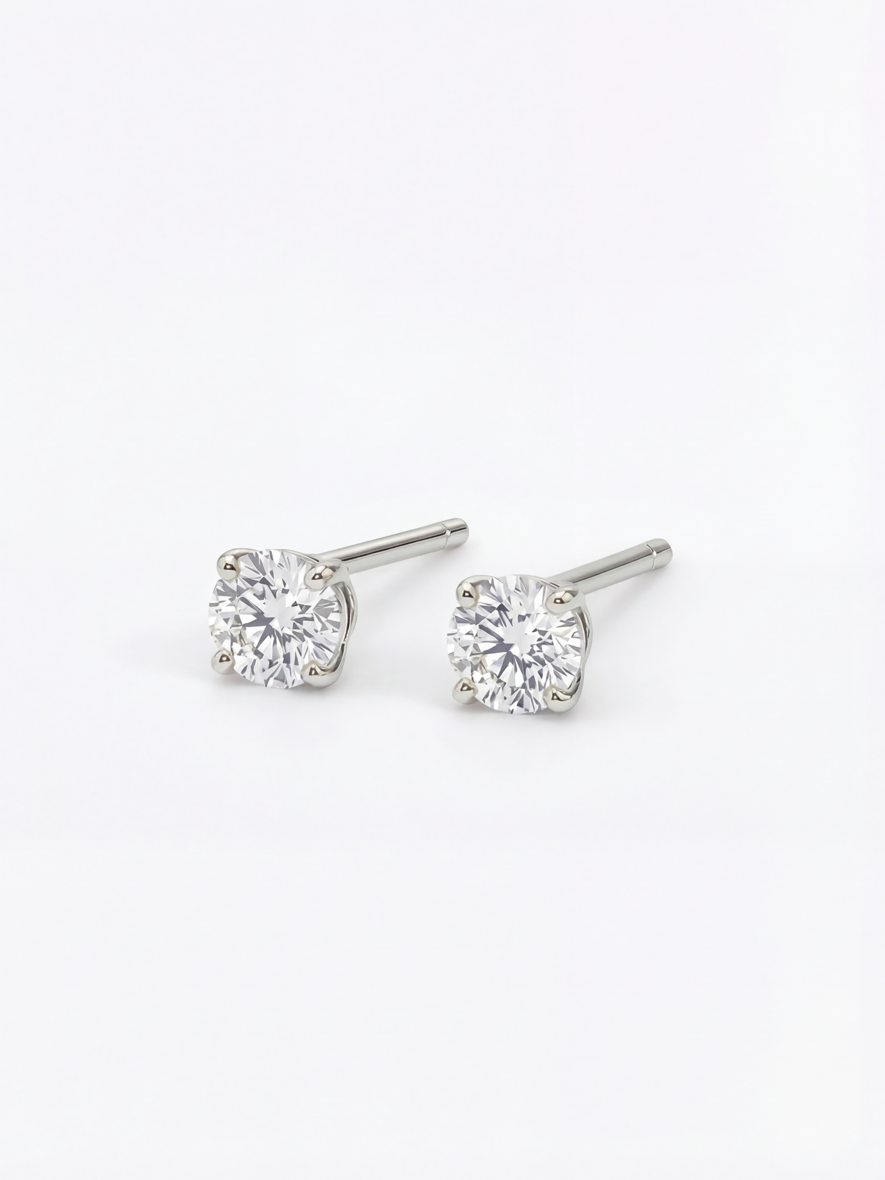 [Lumière] The earrings 0.1ct×2 (total 0.2ct) (pair)
