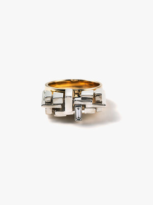 Reshine city ringの正面画像（18KYG、ラボグロウンダイヤモンド、都市鉱山由来のSV925のリング）