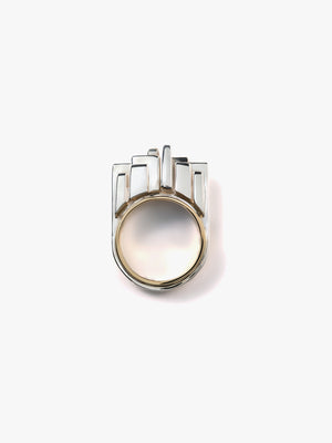 Reshine city ringの側面画像（18KYG、ラボグロウンダイヤモンド、都市鉱山由来のSV925のリング）