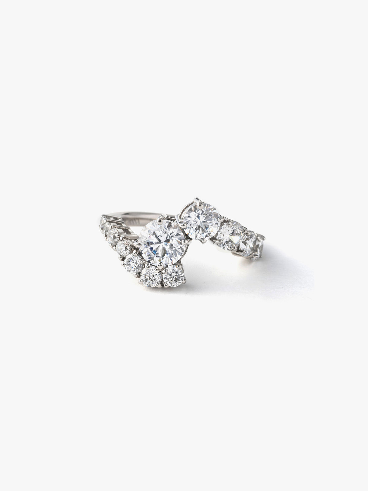 Fluid diamond ring 1ct正面画像（ラボグロウンダイヤモンドのブライダルリング）
