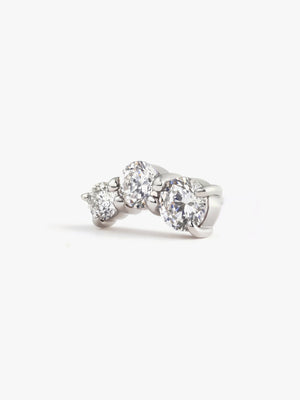 [Fluidity of Love]  Fluid diamond earrings (pair)
