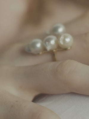 Akoya pearl open ringのモデル着用動画（アコヤ真珠のリング）