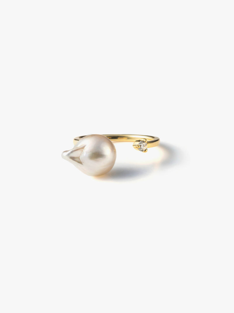 Akoya pearl ringの10KYG正面画像（アコヤ真珠とラボグロウンダイヤモンドのリング）