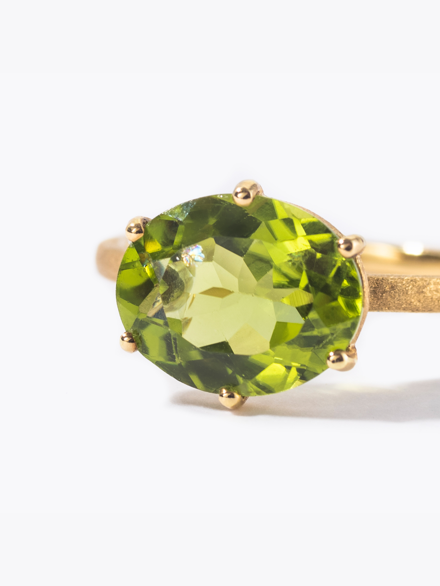 Quick Delivery [One-of-a-Kind] Peridot Ring 18YG (Size #13)